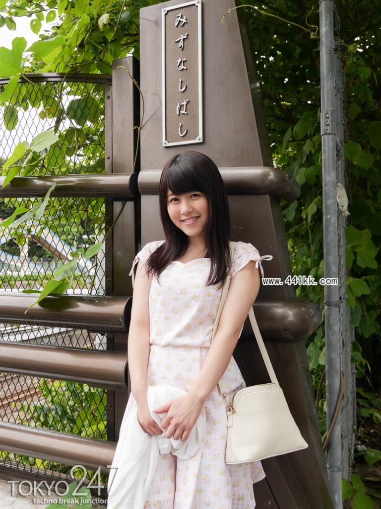 <!-- 标题采集开始 -->多美白嫩可爱的少女也少不了男人的毒手(26P)<!-- 标题采集结束 -->
