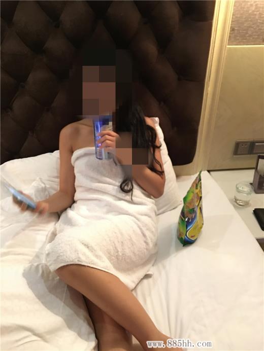 <!-- 标题采集开始 -->和女友开放草屄玩(17P)<!-- 标题采集结束 -->
