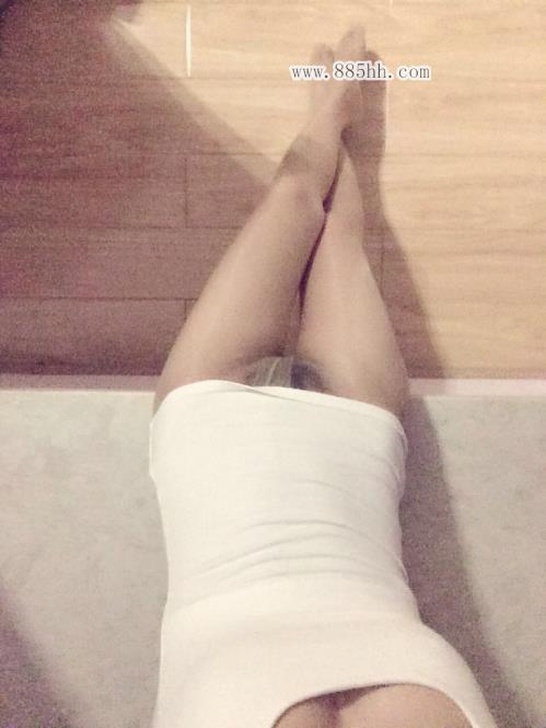 <!-- 标题采集开始 -->婉芳作品之三做完健身，準备洗澡了洗完澡，婉<!-- 标题采集结束 -->