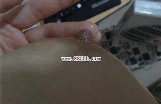 <!-- 标题采集开始 -->淫妇自慰，淫水涂奶头(18P)<!-- 标题采集结束 -->
