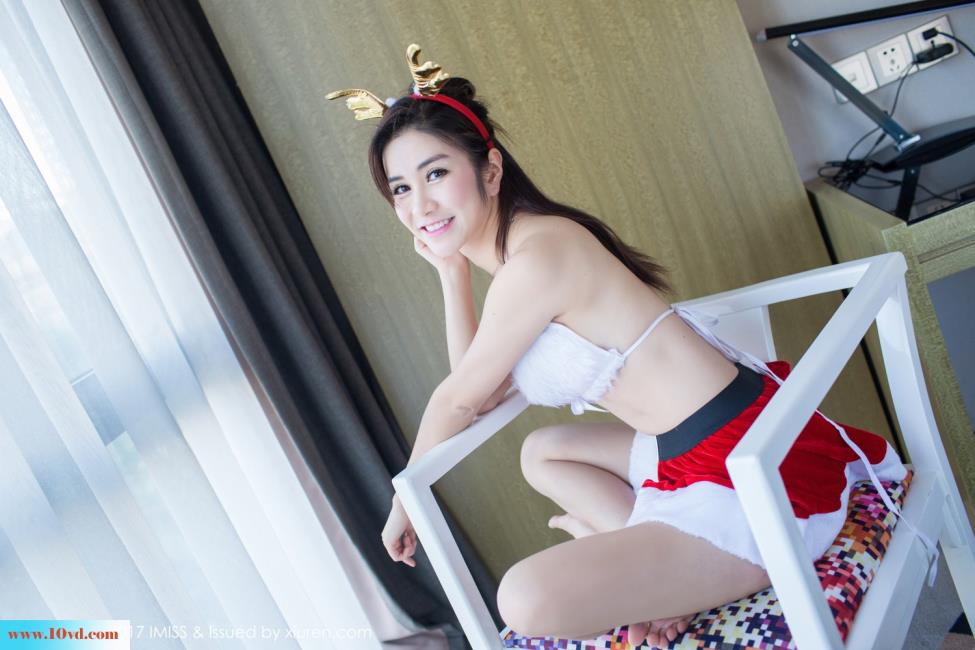 <!-- 标题采集开始 -->欢庆小美女节日房间诱人【10P】<!-- 标题采集结束 -->