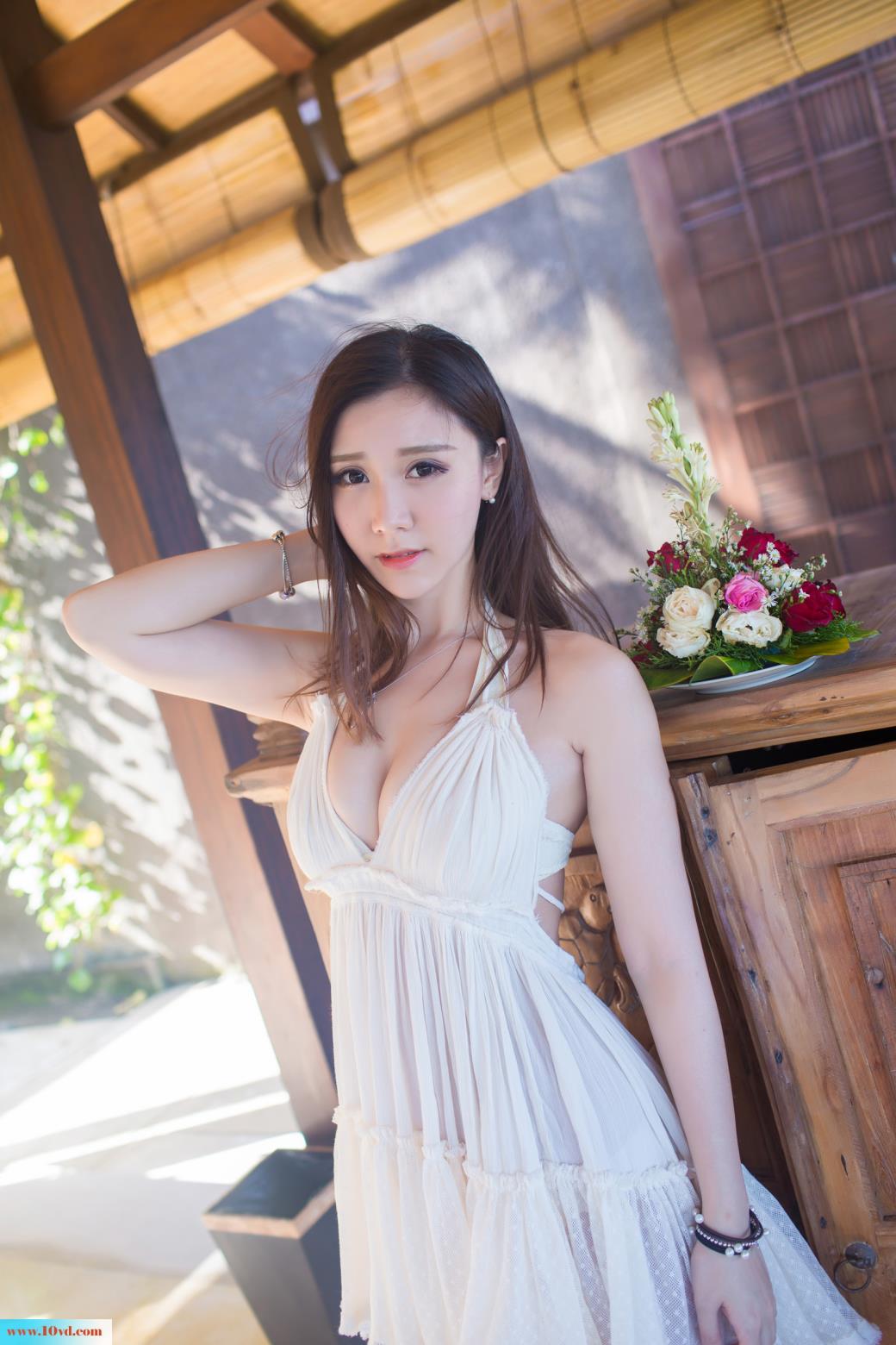 <!-- 标题采集开始 -->萌纯靓而高挑成熟女人【16P】<!-- 标题采集结束 -->