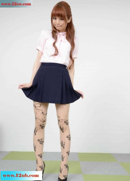 <!-- 标题采集开始 -->印花丝袜办公室文秘美女性感写真(17P)<!-- 标题采集结束 -->
