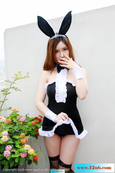 <!-- 标题采集开始 -->波涛汹涌的于姬Una扮演兔女郎和空姐<!-- 标题采集结束 -->