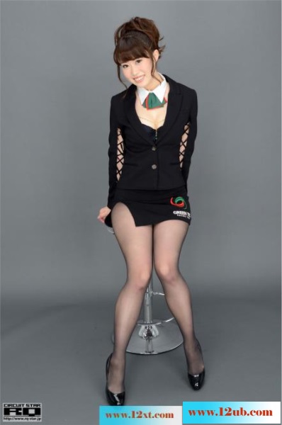 <!-- 标题采集开始 -->仓本月奈的黑丝制服写真<!-- 标题采集结束 -->